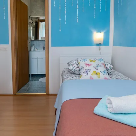 Apartamento With A Parking Space - 20095 Novi Vinodolski